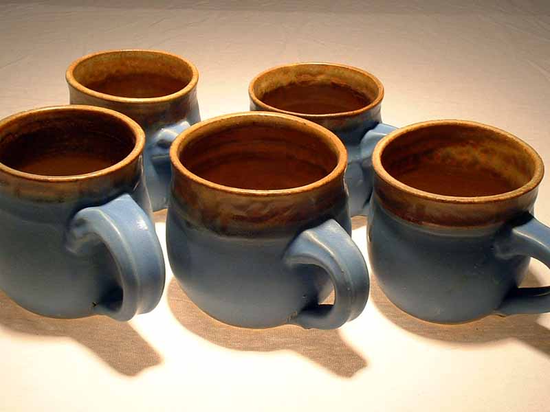 blue-cups